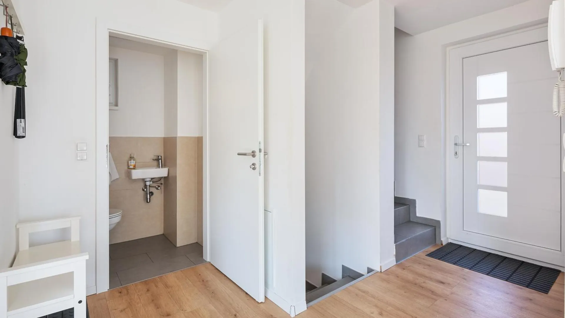 Vacation Home In Prater - Central, Garden And Sauna Vienna Holiday home